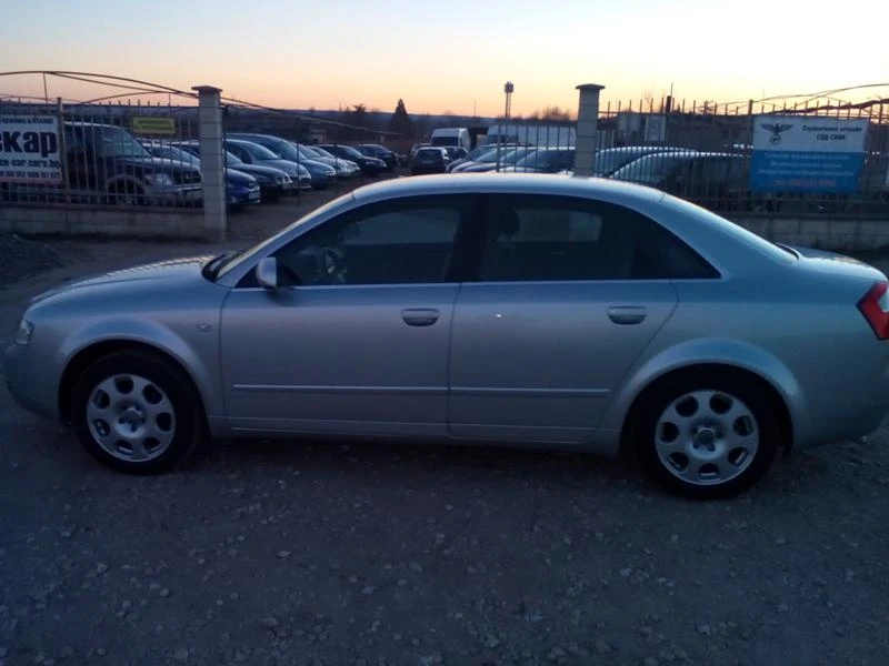 Audi A4, снимка 6 - Автомобили и джипове - 53003461