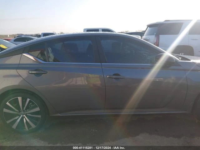 Nissan Altima * SR VC-TURBO FWD* CARFAX * АВТО КРЕДИТ, снимка 5 - Автомобили и джипове - 49401612