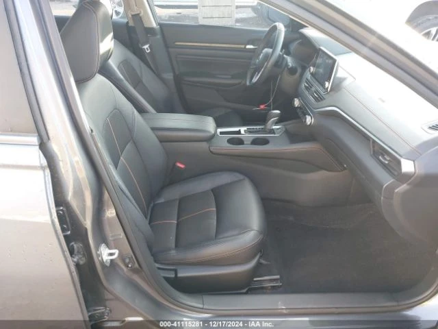 Nissan Altima * SR VC-TURBO FWD* CARFAX * АВТО КРЕДИТ, снимка 16 - Автомобили и джипове - 49401612