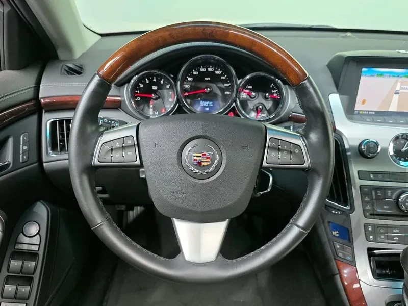 Cadillac Cts 3.6 AWD, снимка 13 - Автомобили и джипове - 54462405