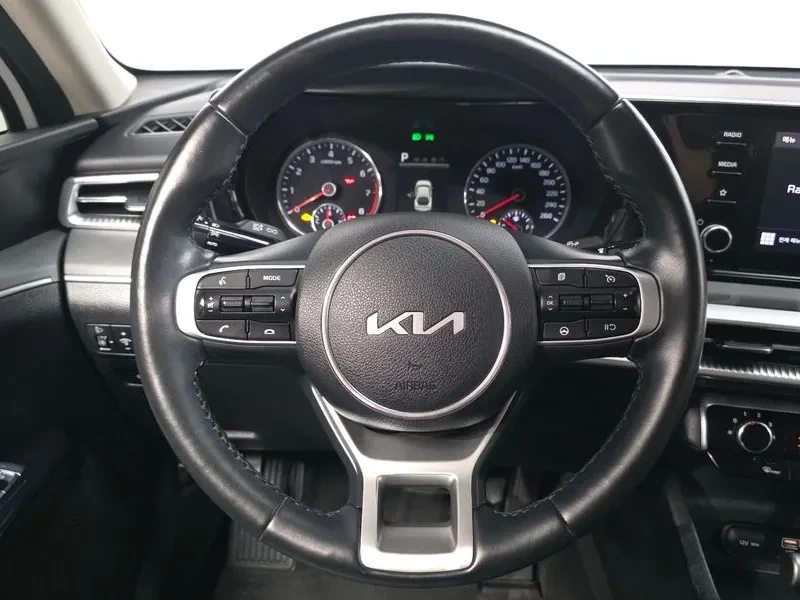 Kia K5 2.0 Lpi Standard, снимка 13 - Автомобили и джипове - 55937842