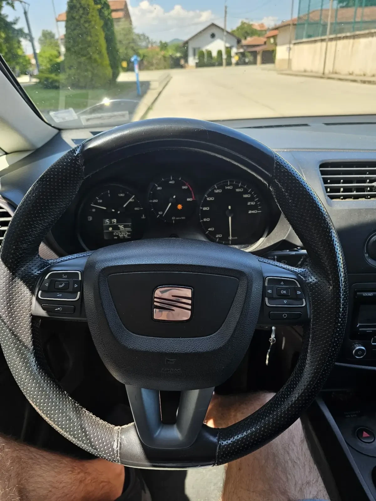 Seat Leon 1.6TDI Facelift - изображение 8