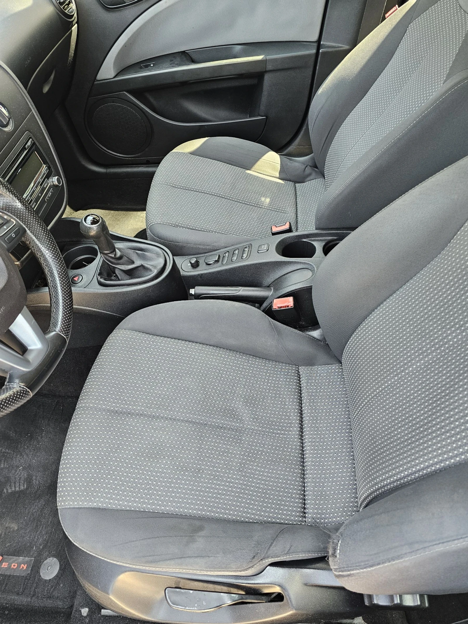Seat Leon 1.6TDI Facelift - изображение 10