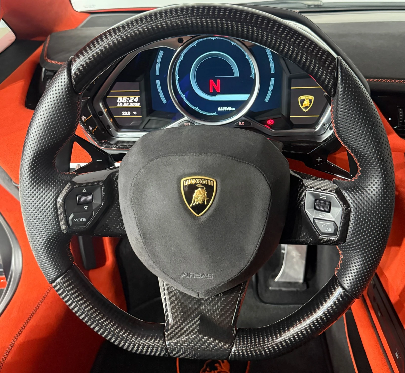 Lamborghini Aventador LP 700-4 Coupe* V12* Carbon | Mobile.bg   14