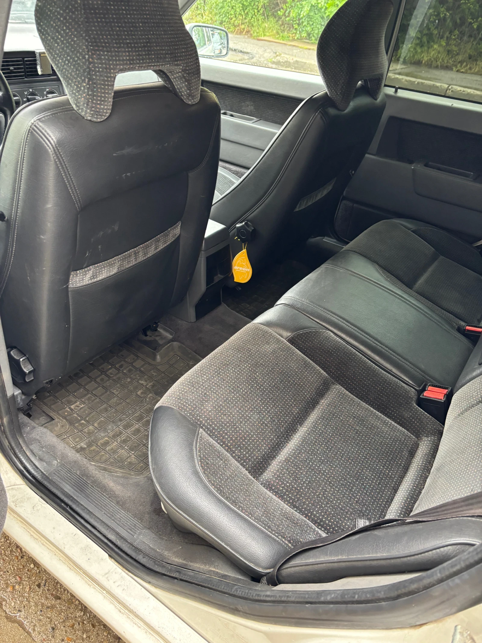 Volvo 850 Комби - изображение 7