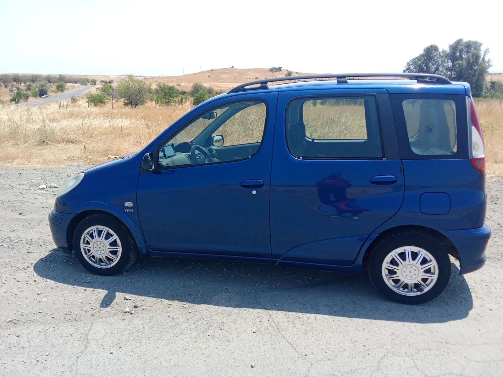 Toyota Yaris verso КЛИМАТИК * * ГАЗ* * 1.3 - изображение 2