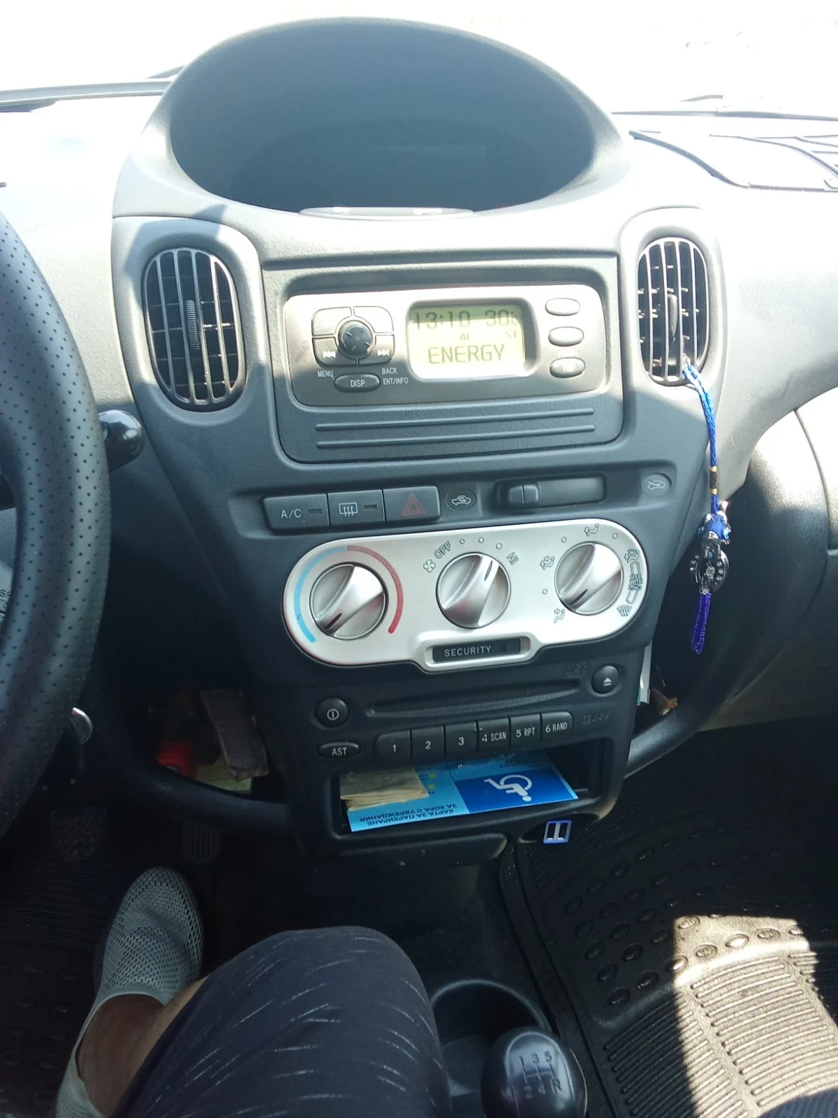 Toyota Yaris verso КЛИМАТИК * * ГАЗ* * 1.3 - изображение 10
