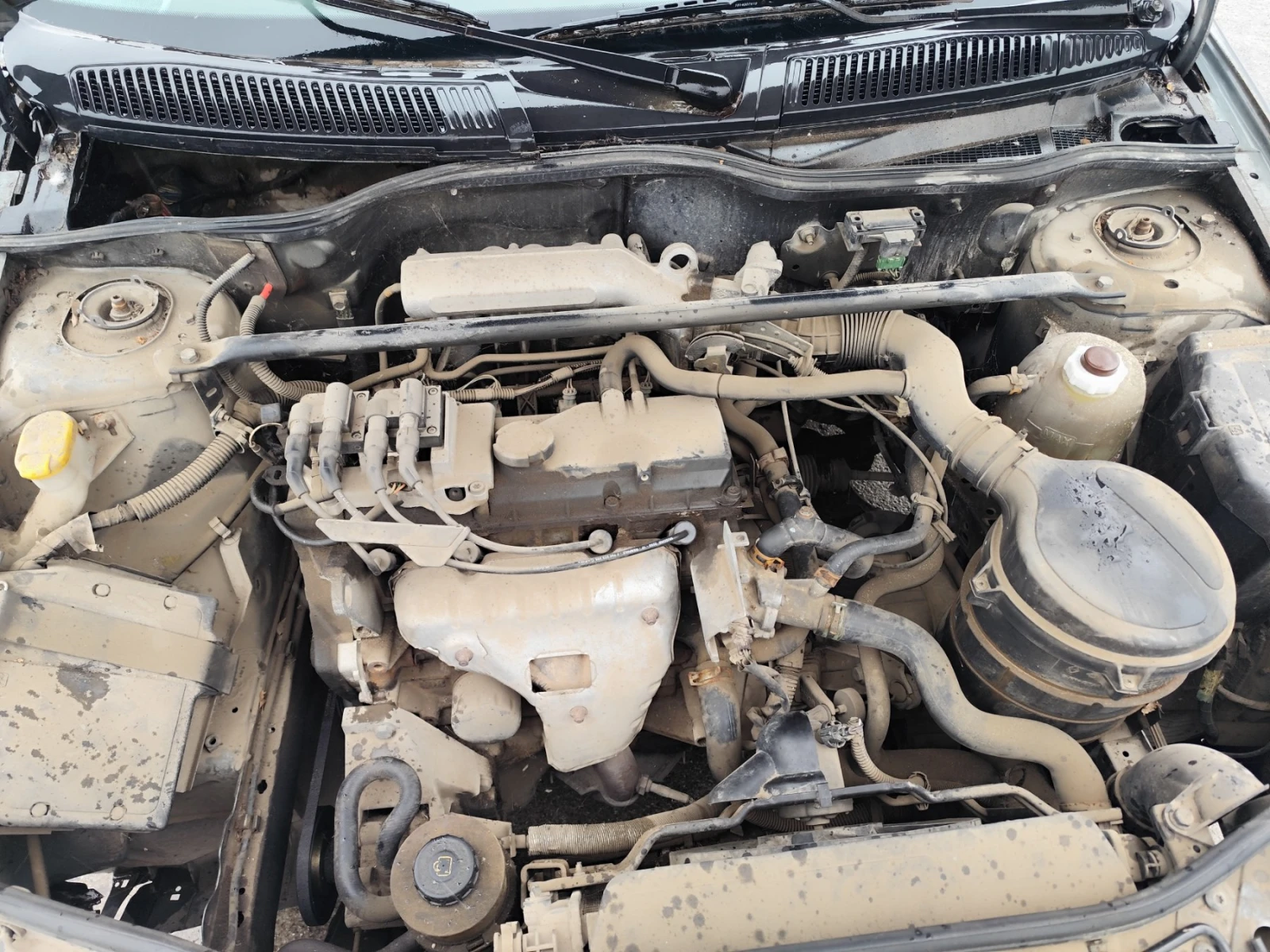 Renault Megane 1.6 - изображение 6