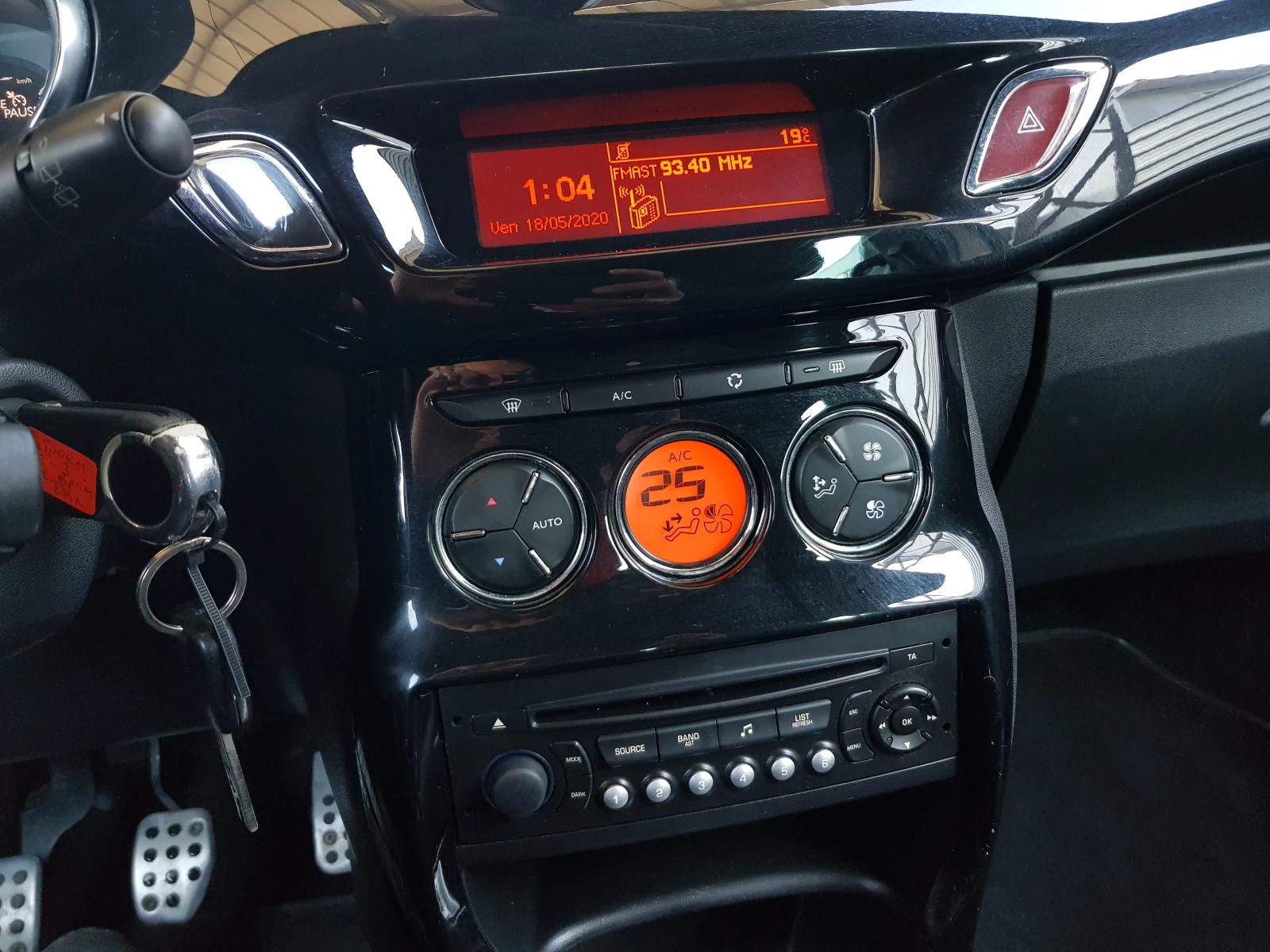 Citroen DS3 1.6-92 .. EURO 5B  | Mobile.bg   14