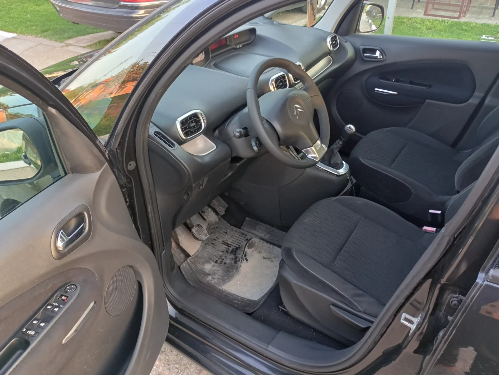 Citroen C3 Picasso ГАЗ Бензин 1.4/95 Малкият данък 0884501099, снимка 14 - Автомобили и джипове - 51738832