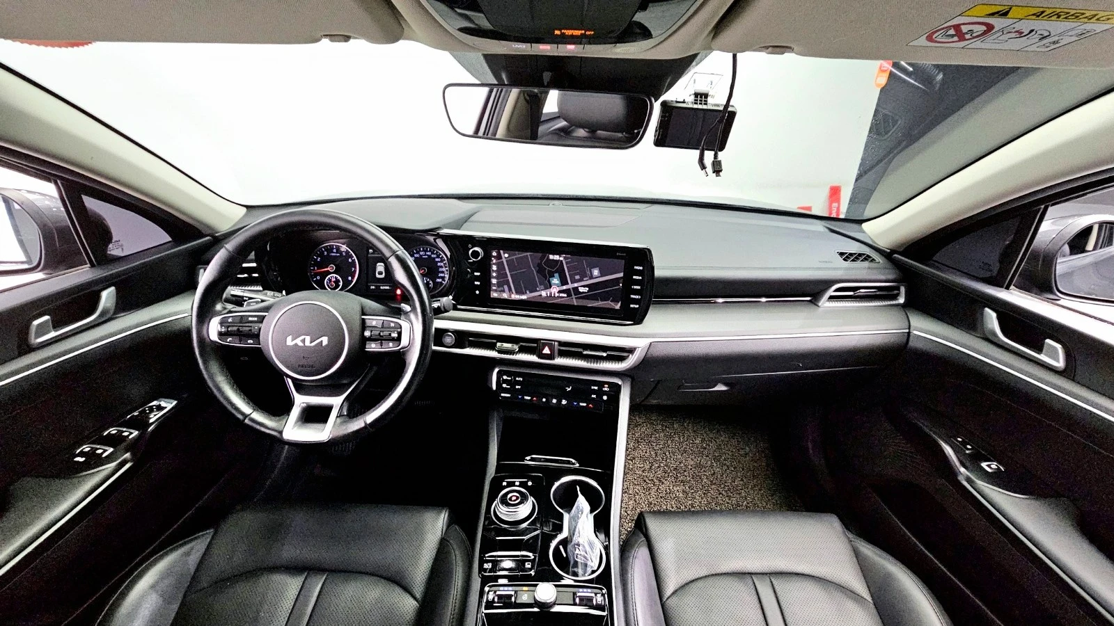 Kia K5 2.0 LPG / TRENDY EDITION / ДИСТРОНИК / LANE ASSIST - изображение 7