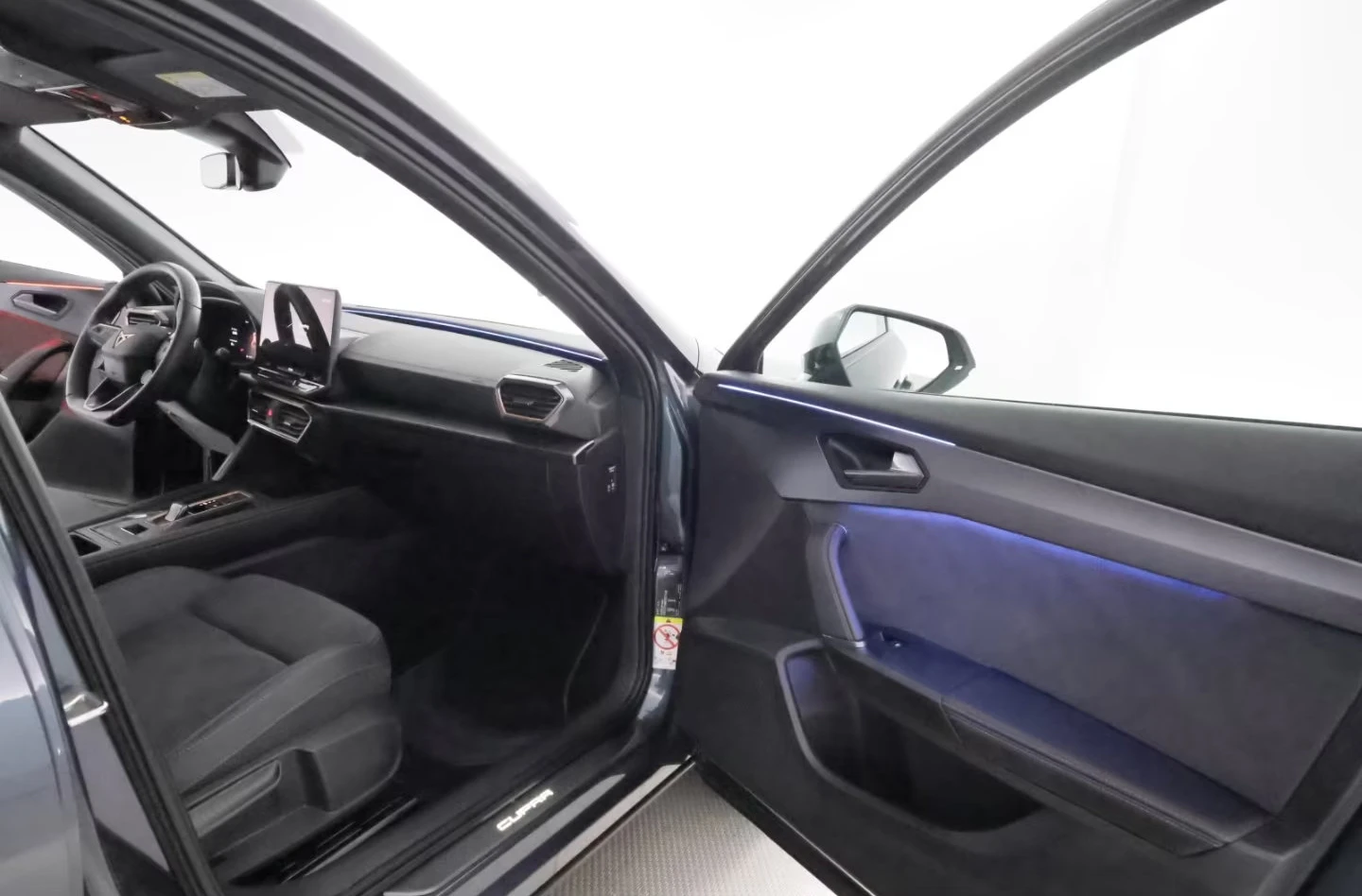 Cupra Formentor VZ/333HP/PANO/CAM/NAVI/MEMO/KLESS/L.ASSIST/453g | Mobile.bg   14