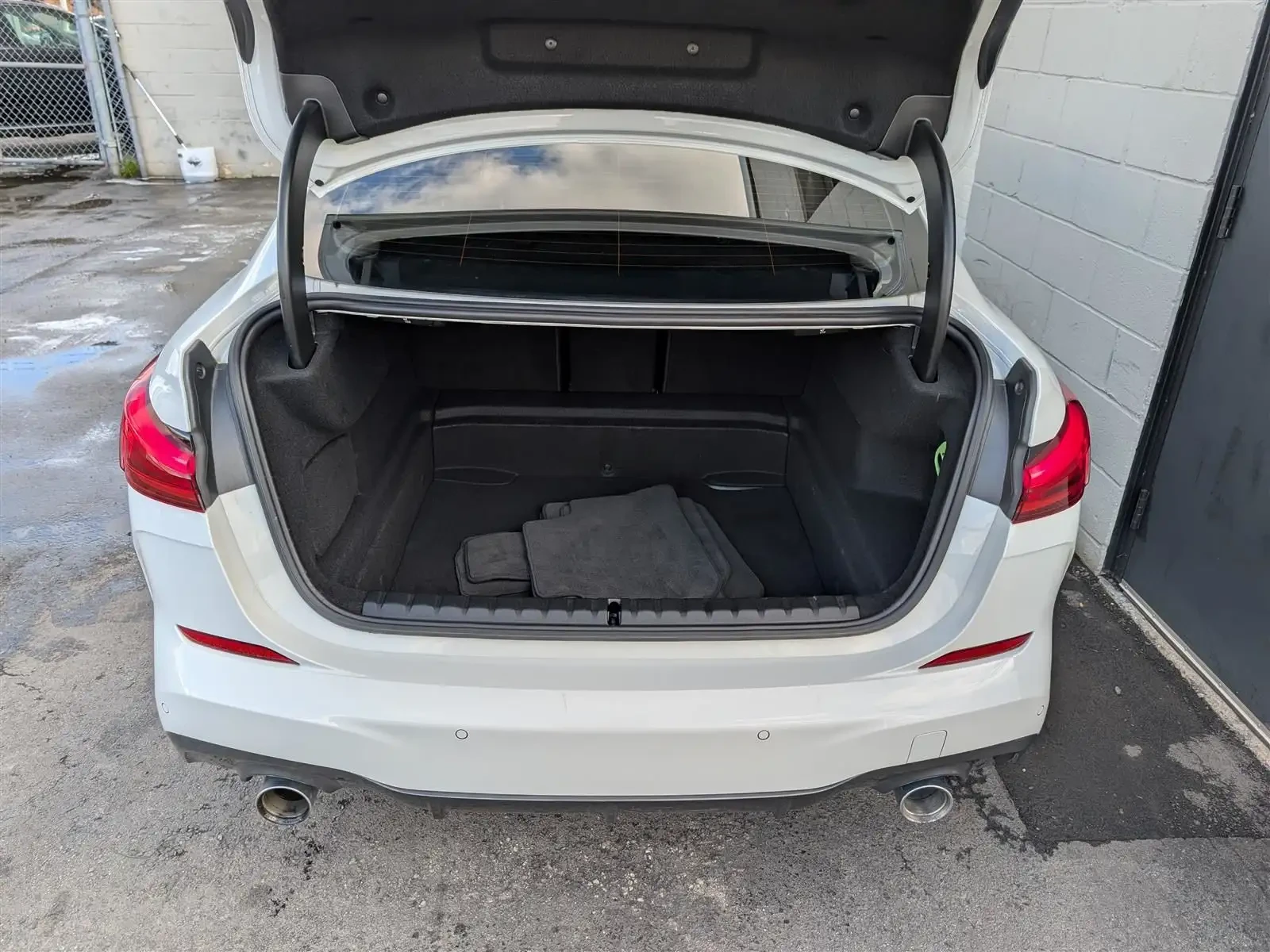 BMW 228 * ФИКСИРАНА ЦЕНА * CARFAX* ОПЦИЯ ЗА ФИНАНСИРАНЕ*  - изображение 6