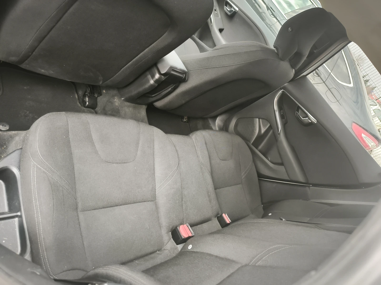 Volvo V40 Cross Country | Mobile.bg � ����������� 12