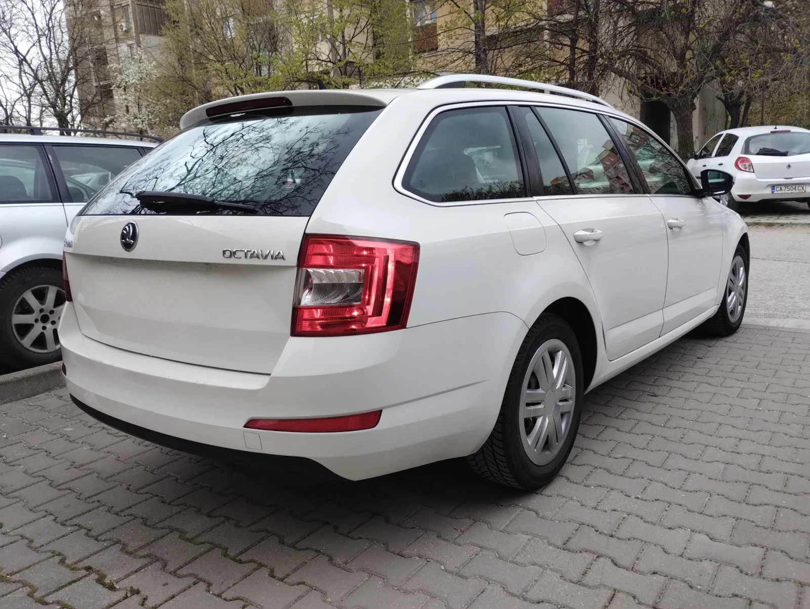 Skoda Octavia, снимка 5 - Автомобили и джипове - 54179606