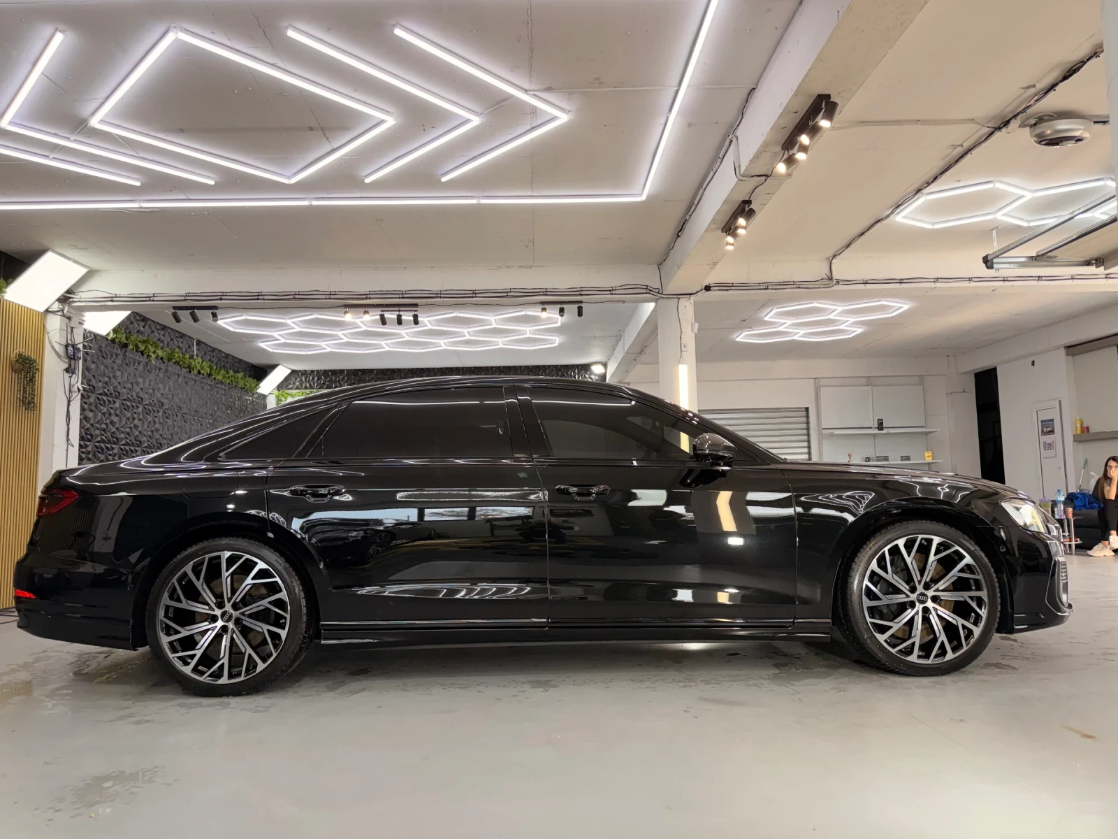 Audi A8 Audi A8 L 60 TFSI , снимка 3 - Автомобили и джипове - 54225160