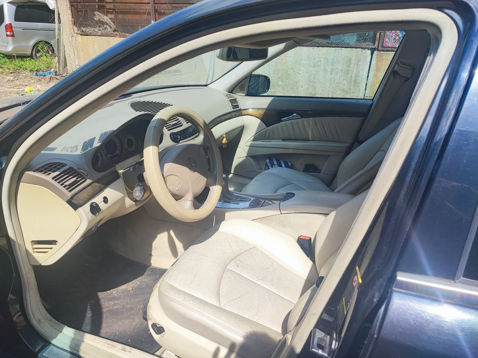 Mercedes-Benz E 320 Редови, снимка 3 - Автомобили и джипове - 54342925