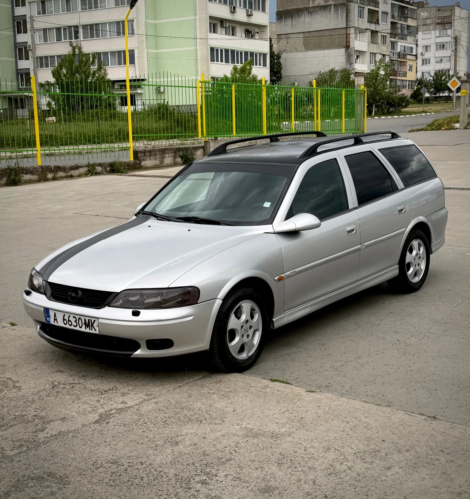 Opel Vectra ГАЗ ИНЖЕКЦИОН, снимка 4 - Автомобили и джипове - 54538181