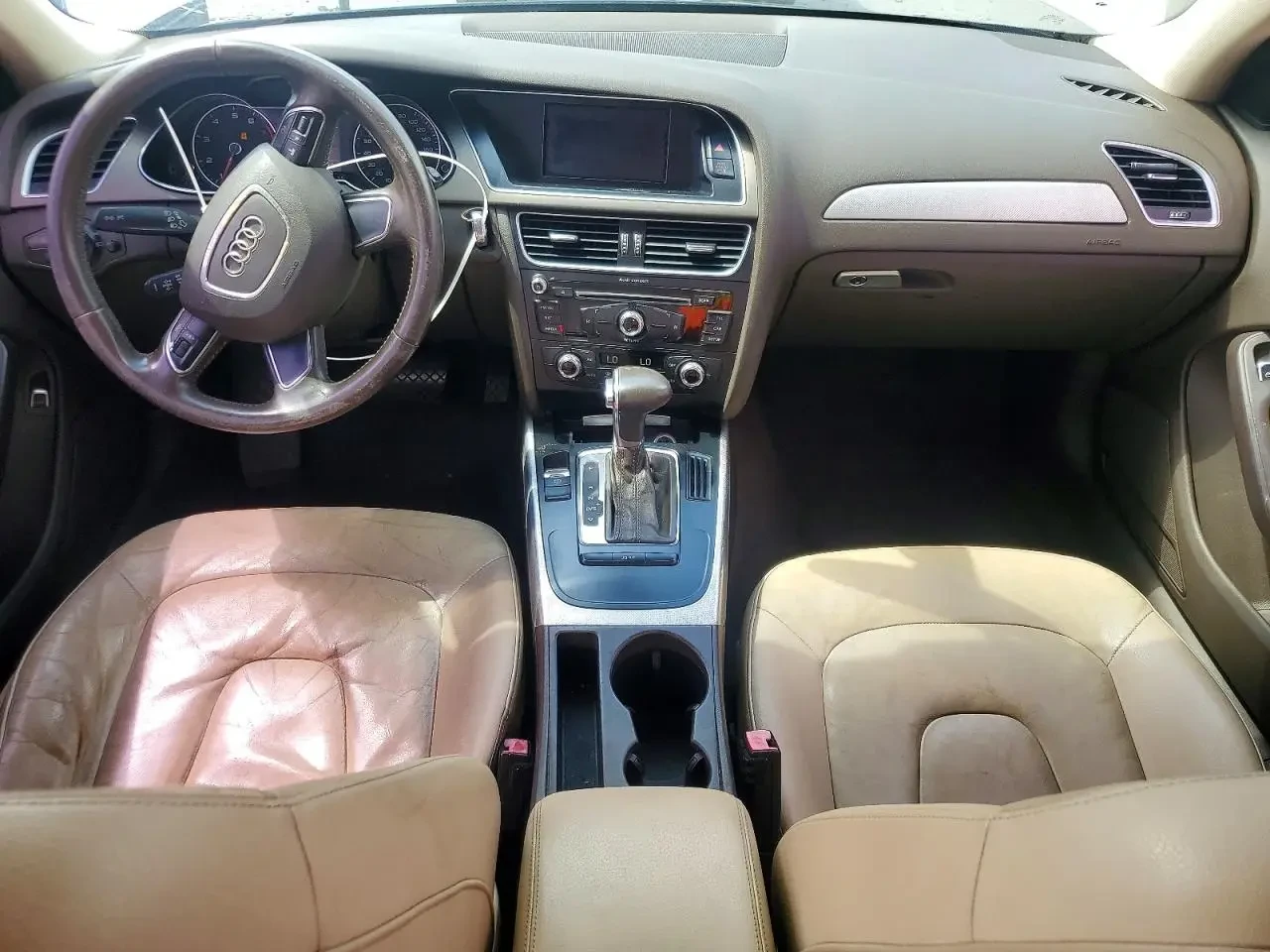Audi A4 PREMIUM, снимка 10 - Автомобили и джипове - 54564399