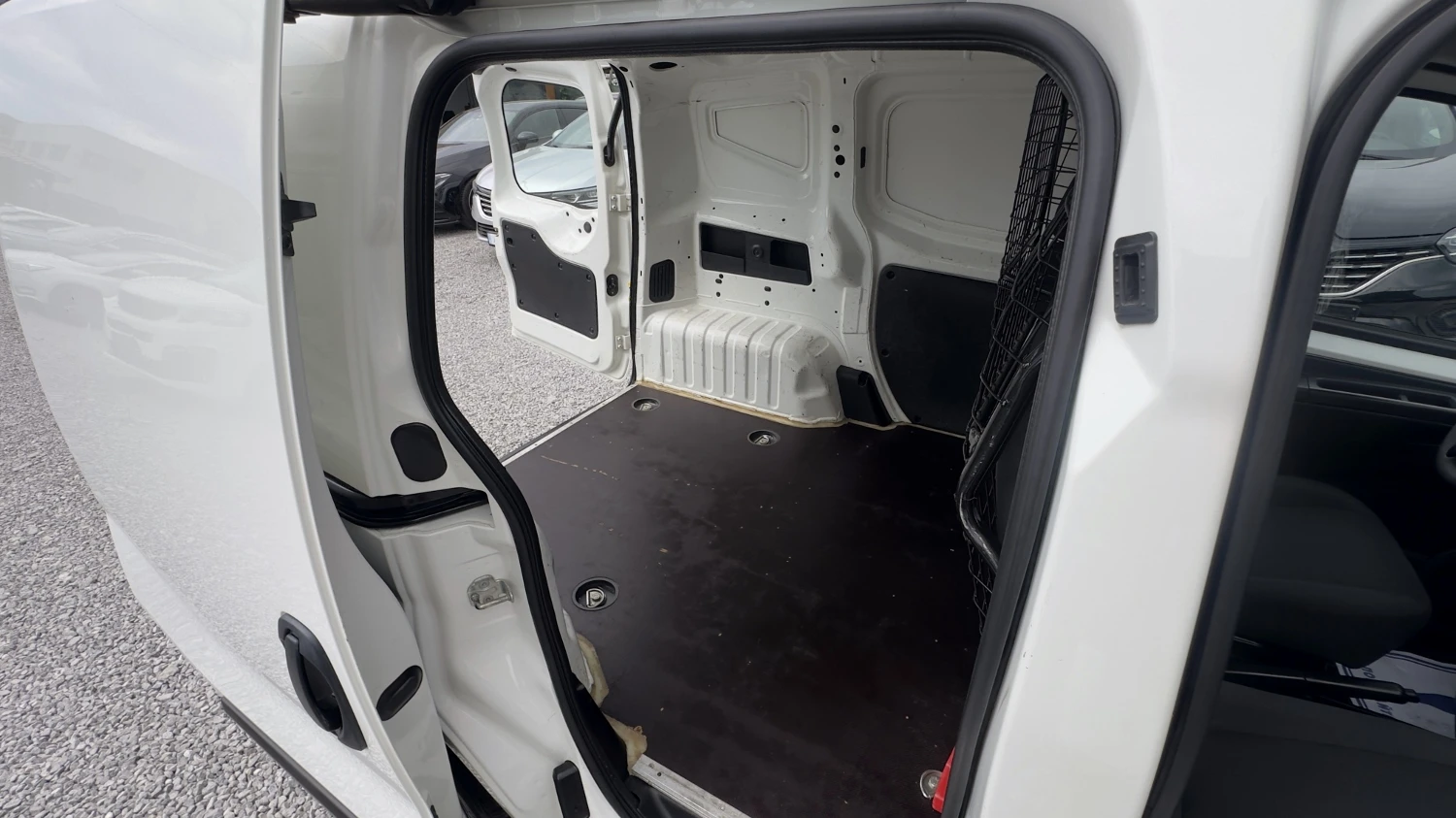 Fiat Fiorino 1.3 JTD/MJ 80хил.км. Сервизна история! Klima, снимка 14 - Автомобили и джипове - 54735736
