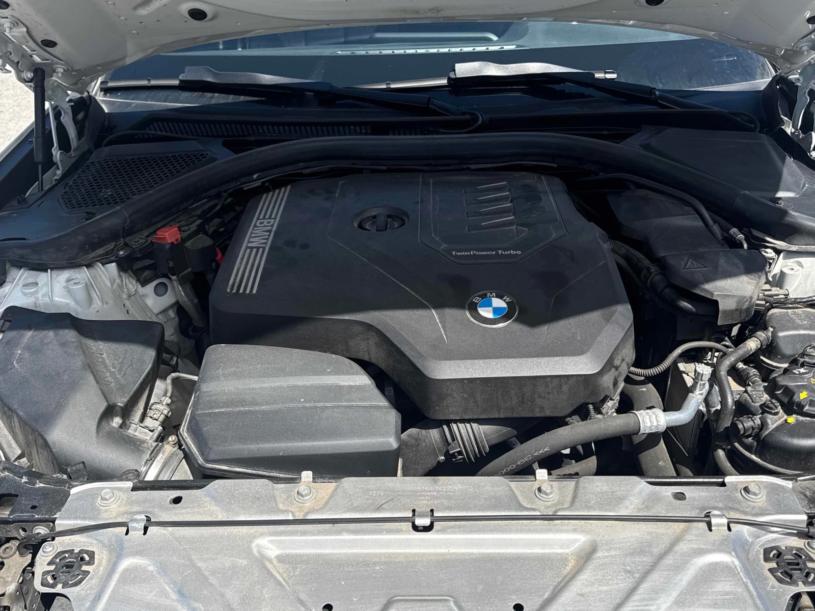 BMW 330 i xDrive/M-Pack/H&K/Video, снимка 13 - Автомобили и джипове - 54760557