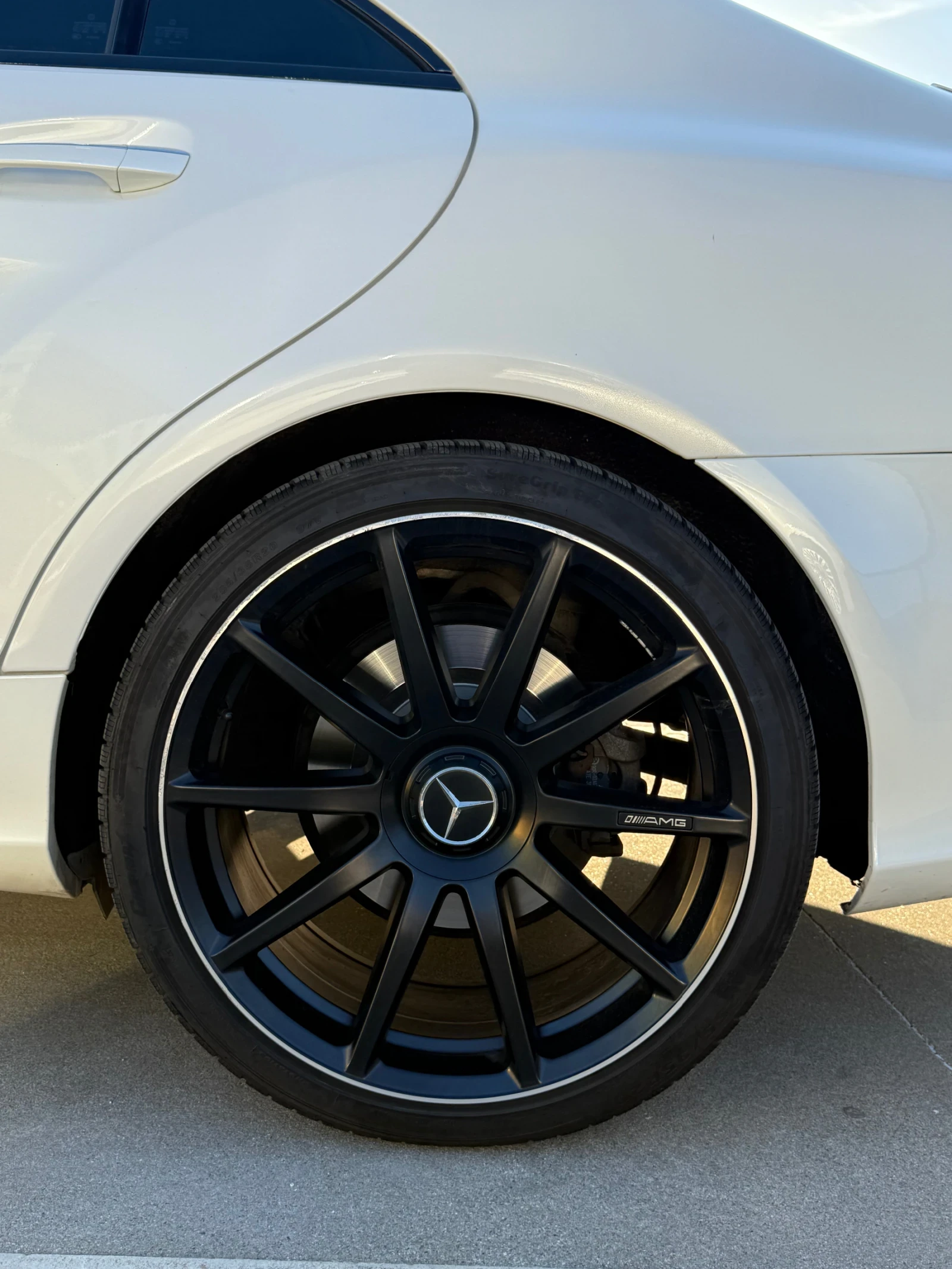 Mercedes-Benz CLS 550 АМГ Пакет, снимка 11 - Автомобили и джипове - 55017090