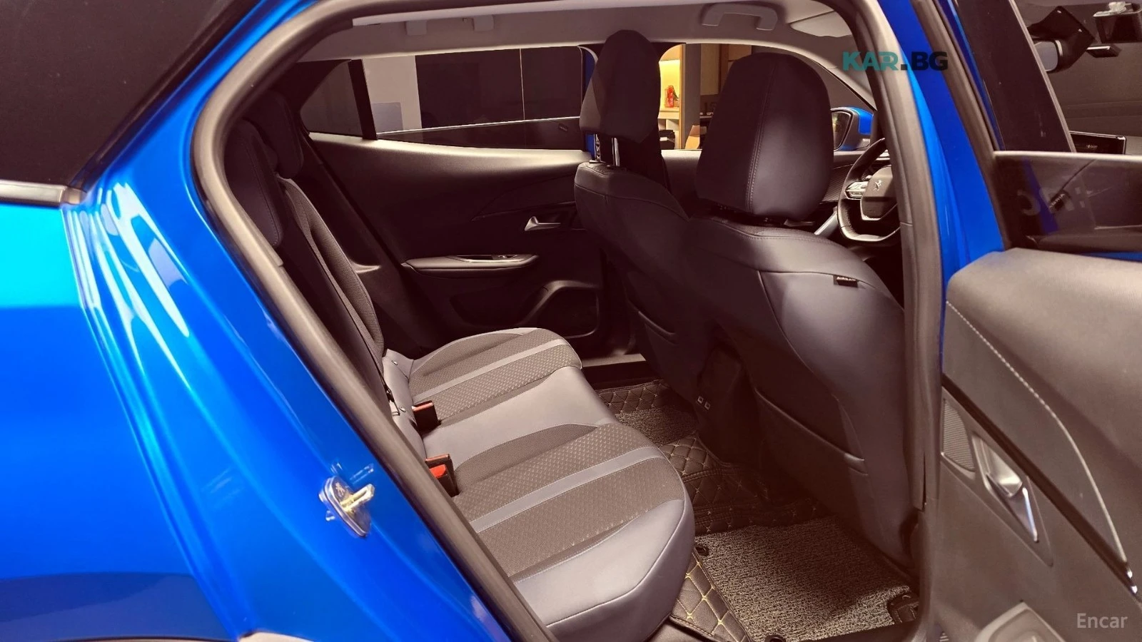 Peugeot 2008 1.5 BlueHDi Allure, снимка 11 - Автомобили и джипове - 55236740