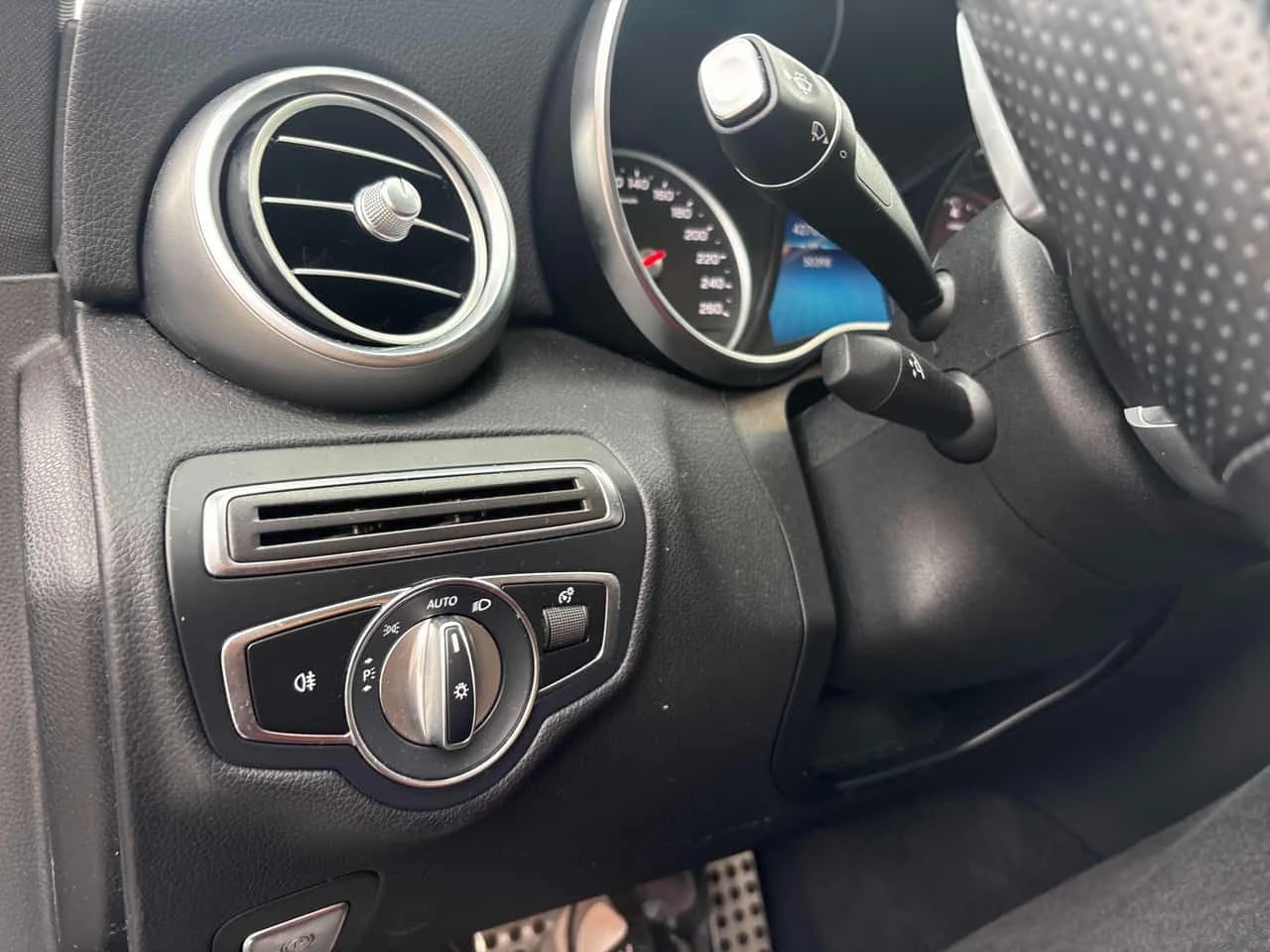 Mercedes-Benz C 300 4MATIC* DISTRONIC* CARFAX* АВТОКРЕДИТ* , снимка 14 - Автомобили и джипове - 55540642
