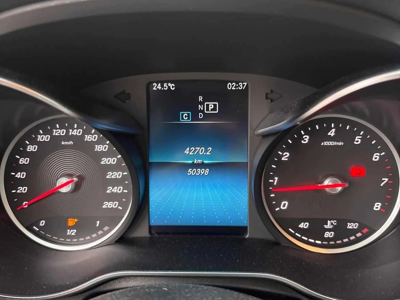 Mercedes-Benz C 300 4MATIC* DISTRONIC* CARFAX* АВТОКРЕДИТ* , снимка 8 - Автомобили и джипове - 55540642