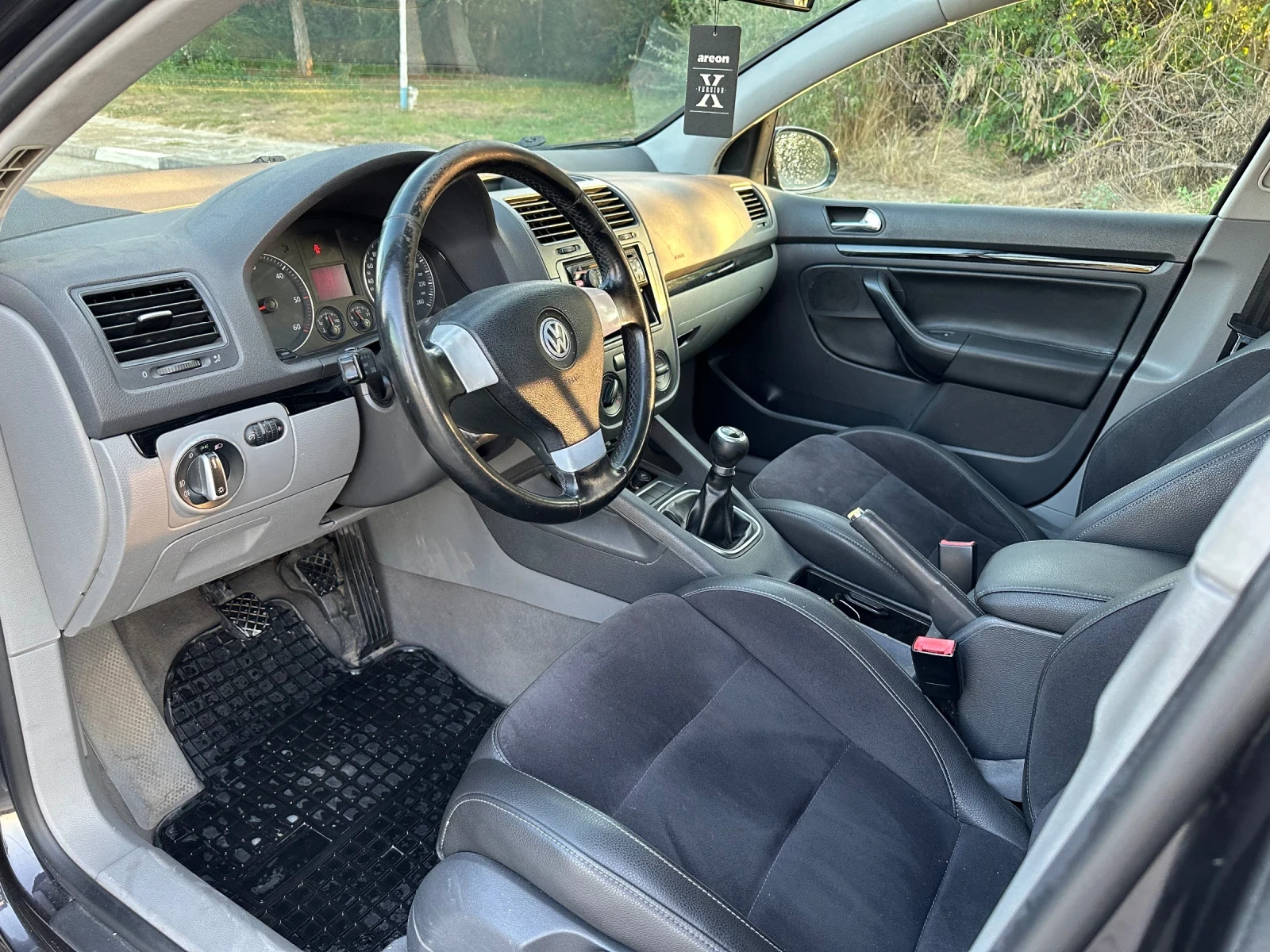 VW Golf 1.9TDI 105hp, снимка 7 - Автомобили и джипове - 55709981