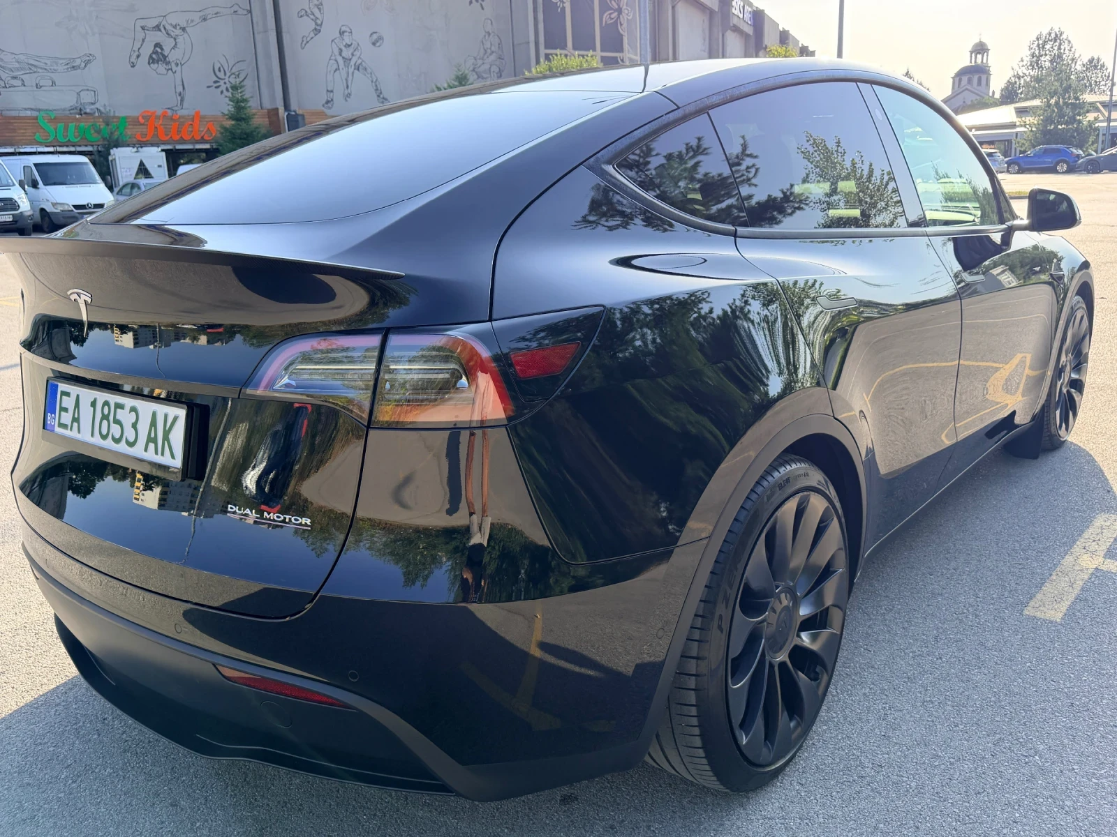 Tesla Model Y PERFORMANCE / ГЕРМАНИЯ/ГАРАНЦИЯ, снимка 5 - Автомобили и джипове - 55749190