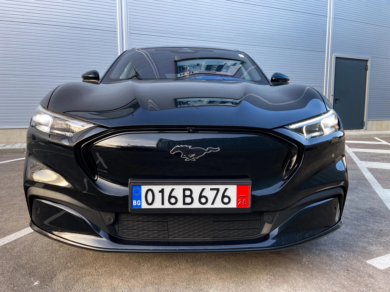 Ford Mustang Mach-E AWD 78KW 351HP 7% Деградация, снимка 3 - Автомобили и джипове - 56021041