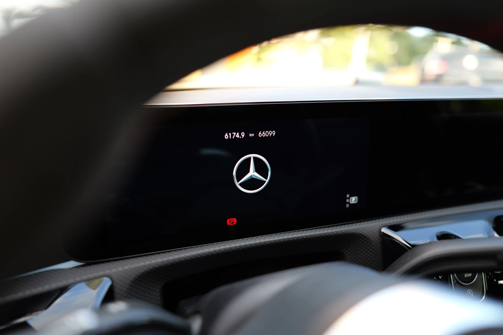 Mercedes-Benz A 35 AMG 4matic Panorama с НОВ ДВИГАТЕЛ и ГАРАНЦИЯ, снимка 14 - Автомобили и джипове - 56074314