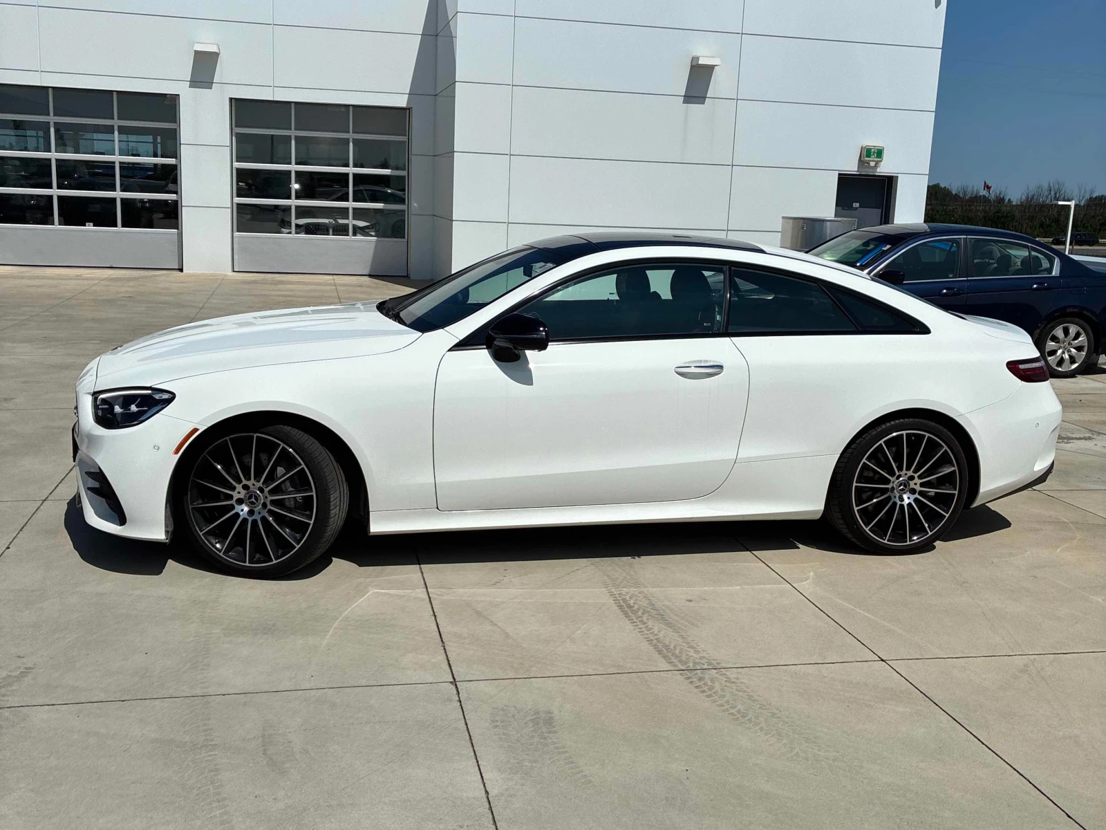 Mercedes-Benz E 450 * АВТОКРЕДИТ БЕЗ ПЪРВОНАЧАЛНА ВНОСКА* , снимка 2 - Автомобили и джипове - 56149034