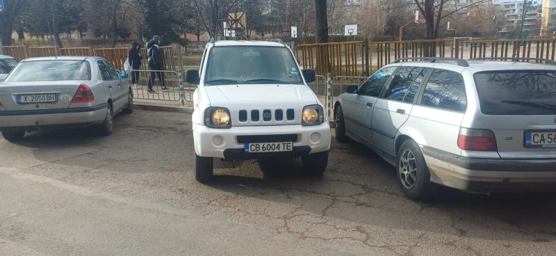 Suzuki Jimny, снимка 1 - Автомобили и джипове - 48367095