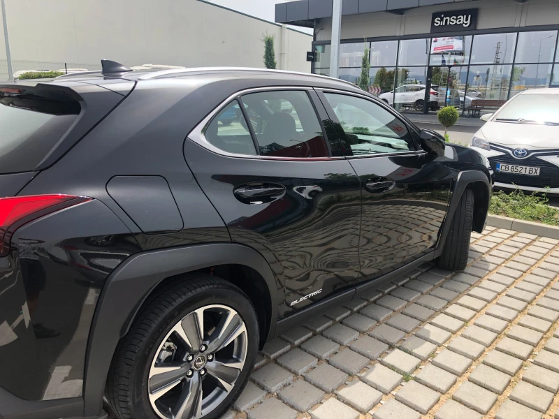 Lexus UX 300e Luxury, снимка 8 - Автомобили и джипове - 48797301