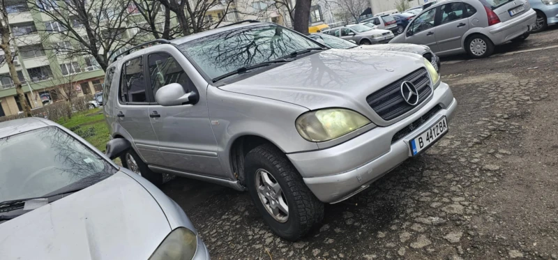 Mercedes-Benz ML 230, снимка 4 - Автомобили и джипове - 49526654