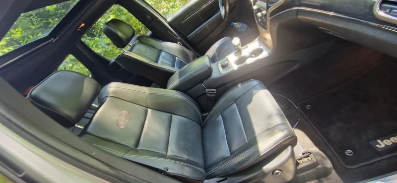 Jeep Grand cherokee 3.6, снимка 12 - Автомобили и джипове - 52762088