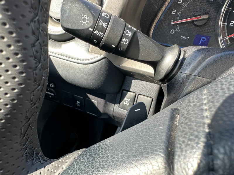 Toyota Rav4 2.2d 150кс/Автомат/4х4/Кожа, снимка 17 - Автомобили и джипове - 51823276