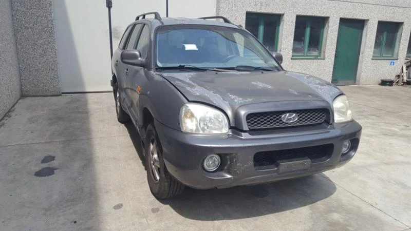 Hyundai Santa fe 2.0CRDI-125кс/НА ЧАСТИ, снимка 2 - Автомобили и джипове - 27124895