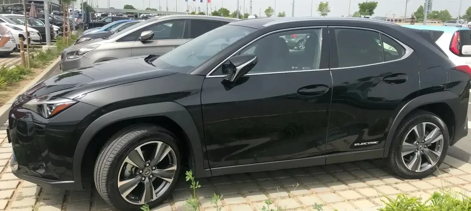 Lexus UX 300e Luxury/LED/KEYLESS/CAM/ГАРАНЦИЯ, снимка 1
