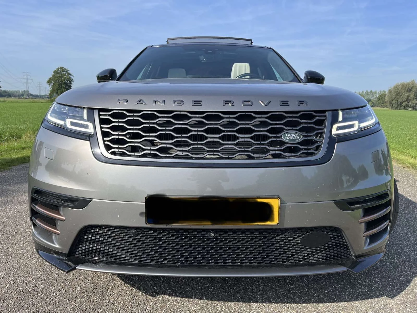 Land Rover Range Rover Velar RDYNAMIC!!!300кс!!! - изображение 2