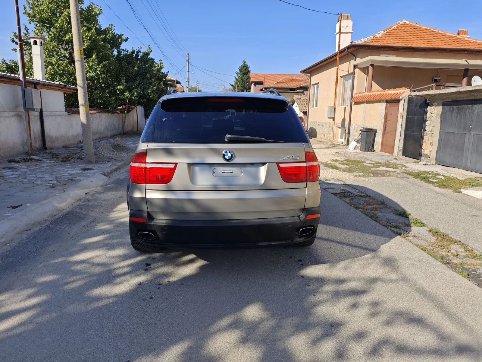 BMW X5 4.8i - изображение 4