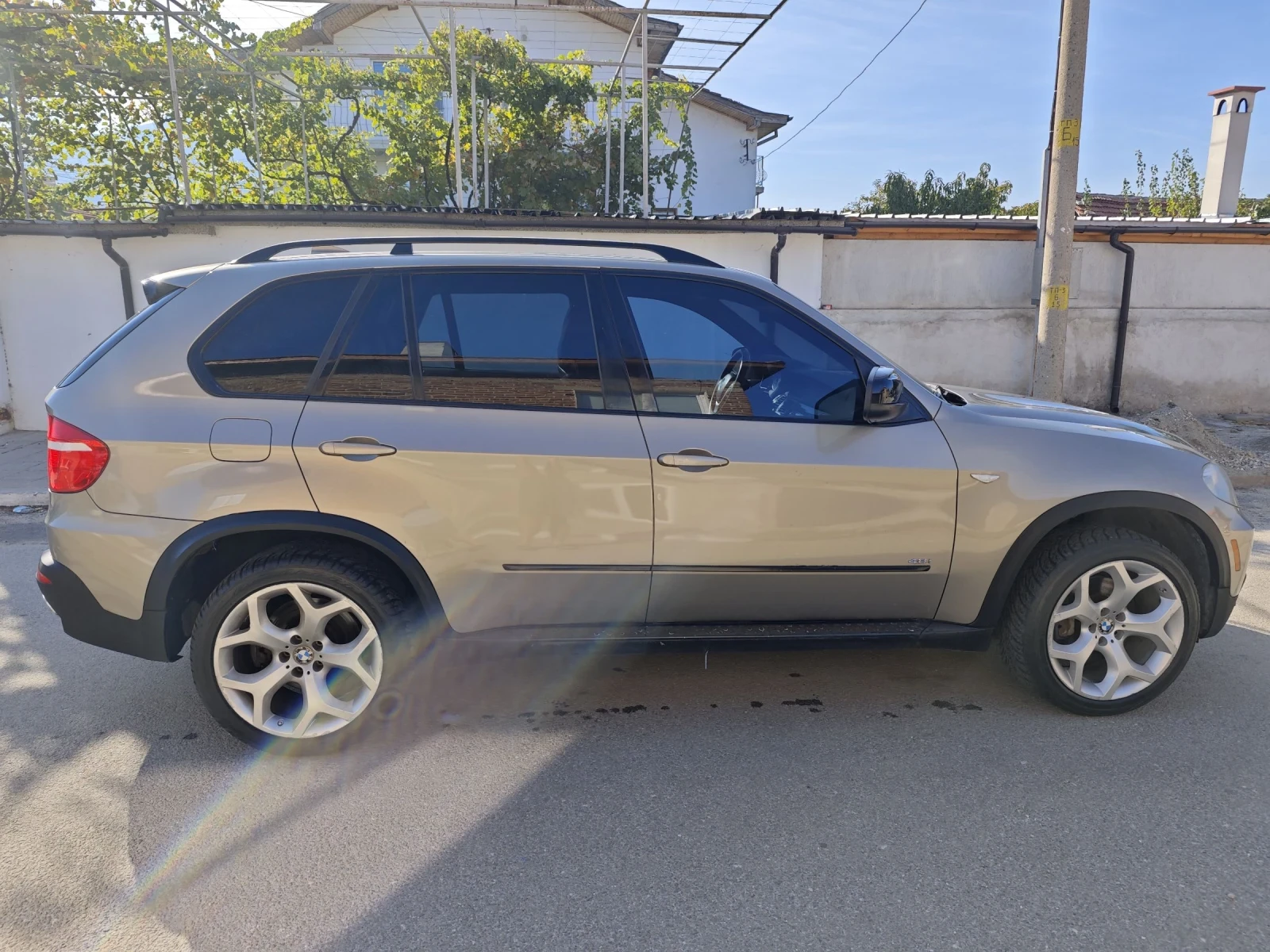 BMW X5 4.8i - изображение 2
