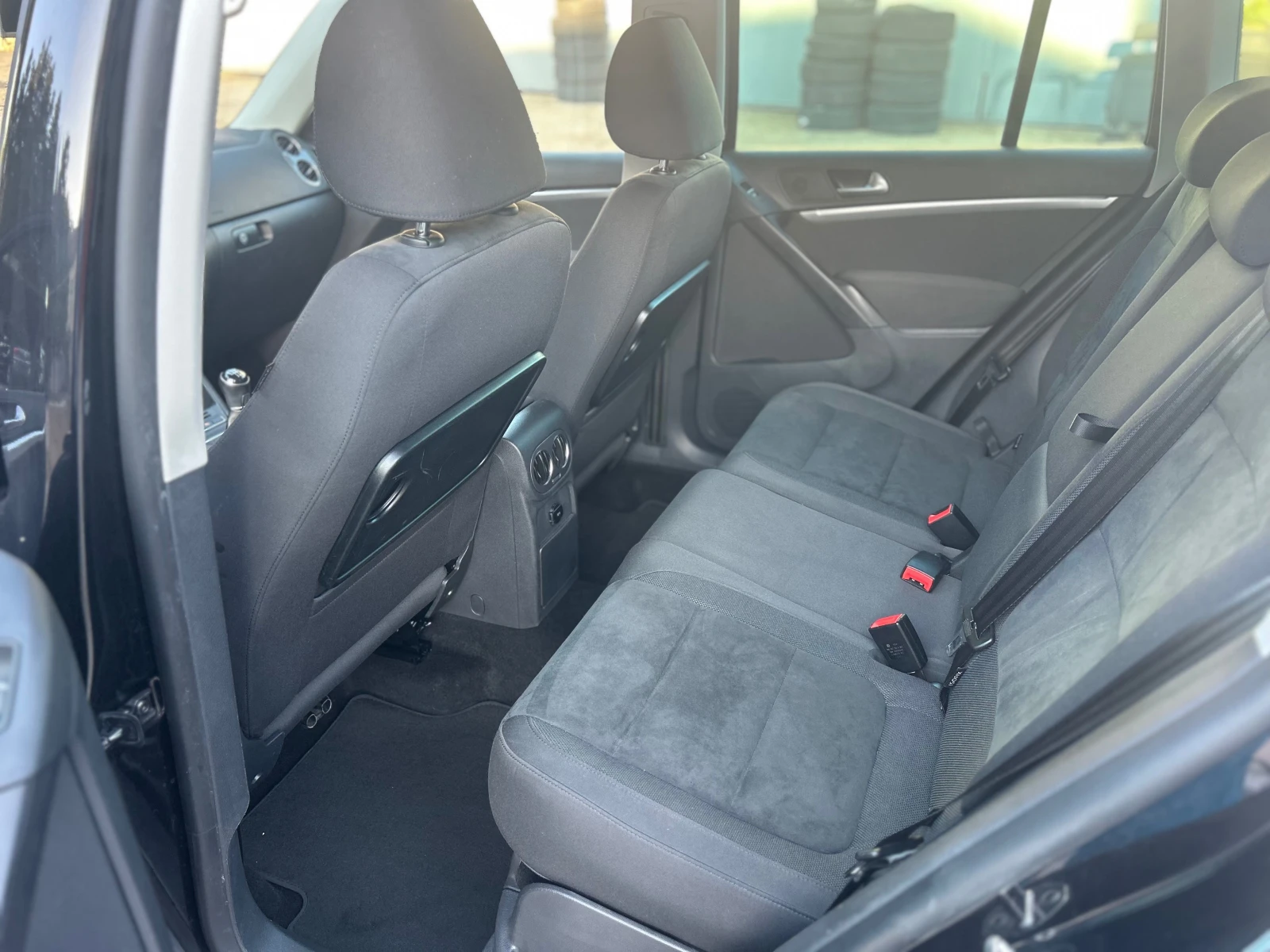 VW Tiguan 2.0-140к.с-ИТАЛИЯ! - изображение 9