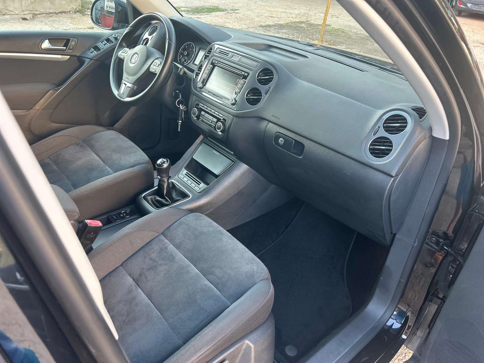 VW Tiguan 2.0-140к.с-ИТАЛИЯ! - изображение 7