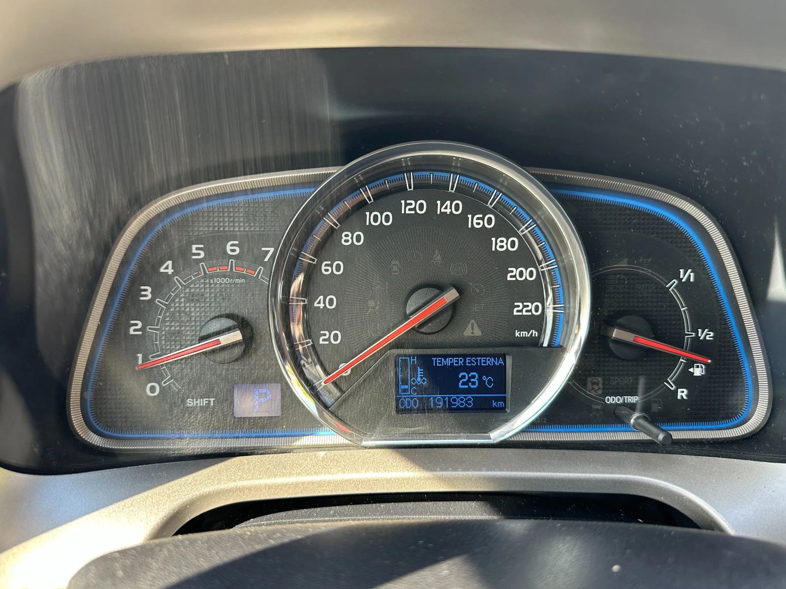 Toyota Rav4 2.2d 150//44/ | Mobile.bg   16