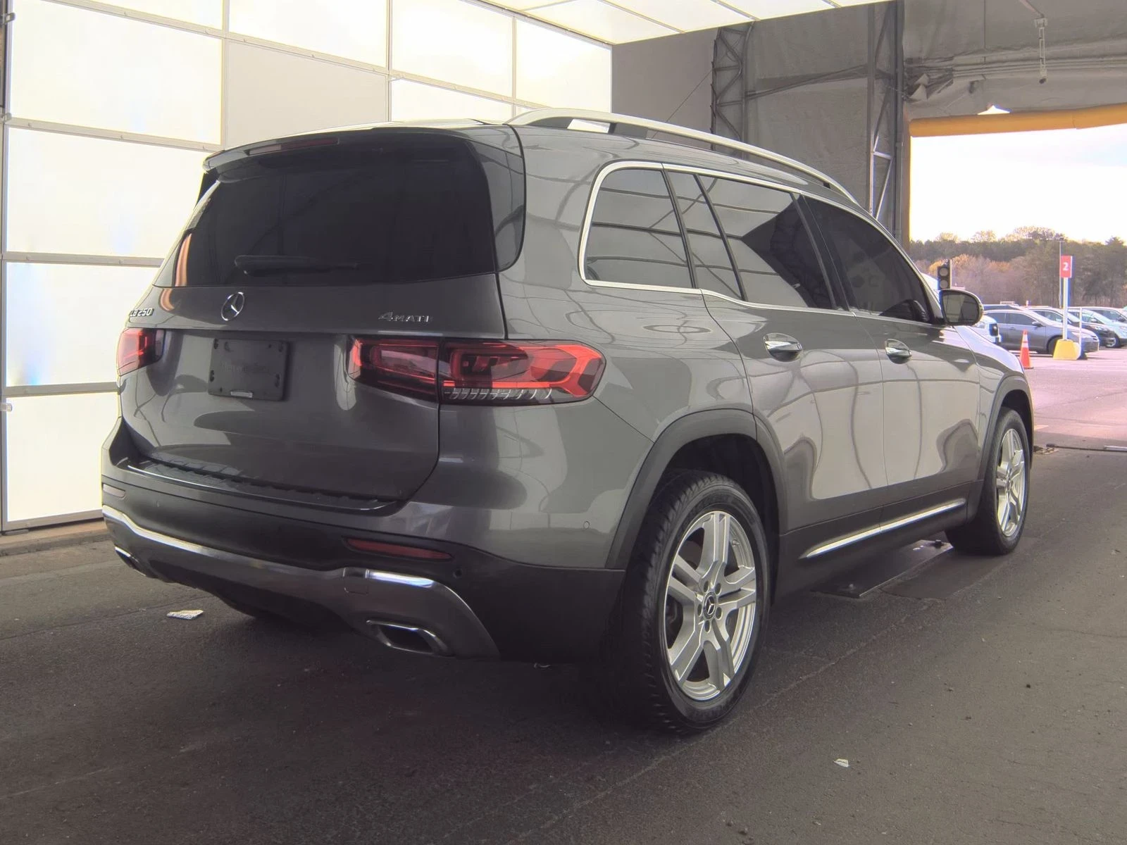 Mercedes-Benz GLB 4MATIC | 360 КАМЕРА | ПАНОРАМА | KEYLESS | , снимка 4 - Автомобили и джипове - 54025143