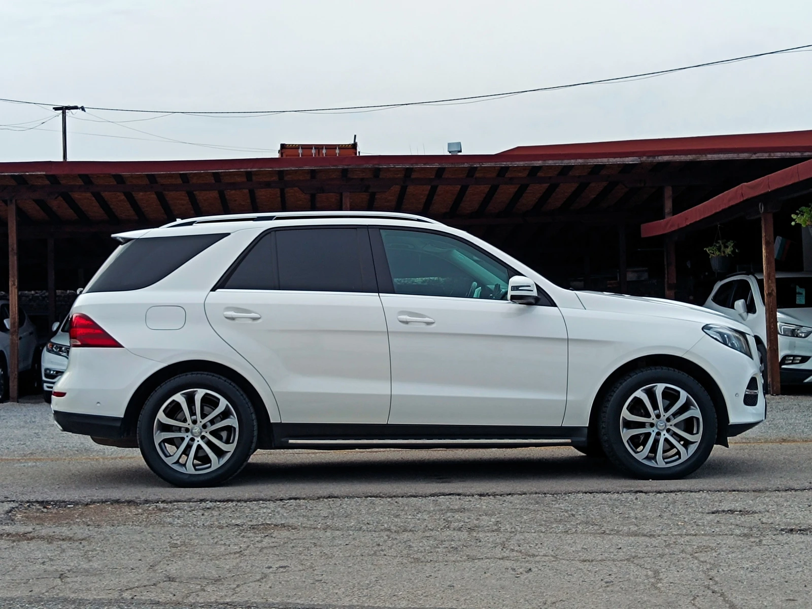 Mercedes-Benz GLE 250 CDi* 4 Matic* 9 G-Tronic* NAVI* КАМЕРА* НОВ ВНОС* , снимка 4 - Автомобили и джипове - 54205703