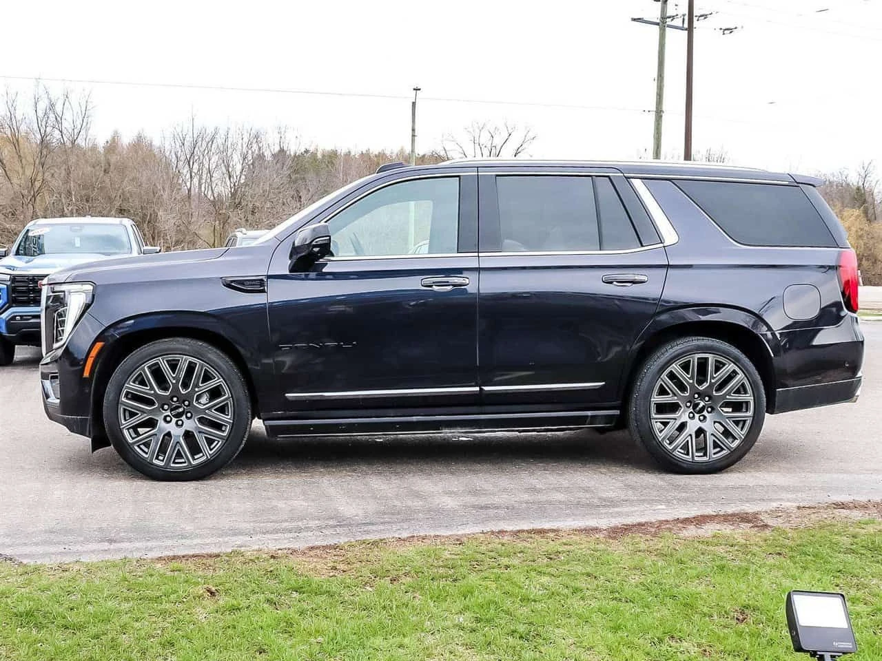 Gmc Yukon Denali Ultimate  CARFAX | Mobile.bg � ����������� 5